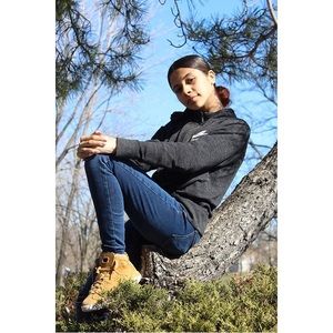 Meet your Posher, Isabel